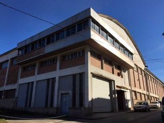 Nau industrial a Carrer bisbe serra 45. Iag nave olot