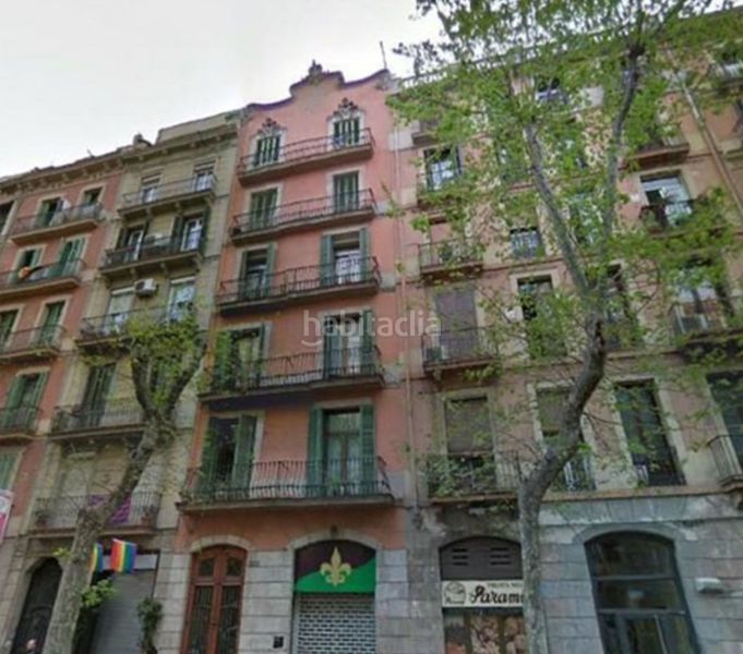 Foto bc9ba843-b168-410f-8aac-d4978ca8a267. Local comercial a carrer de la diputació 206 a L´Antiga Esquerra de l´Eixample Barcelona