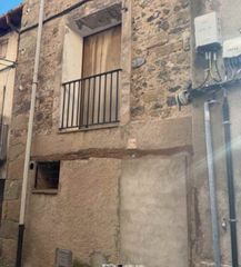 Chalet  Carrer major 14. Subasta de chalet adosado en calle major de castellfollit de la