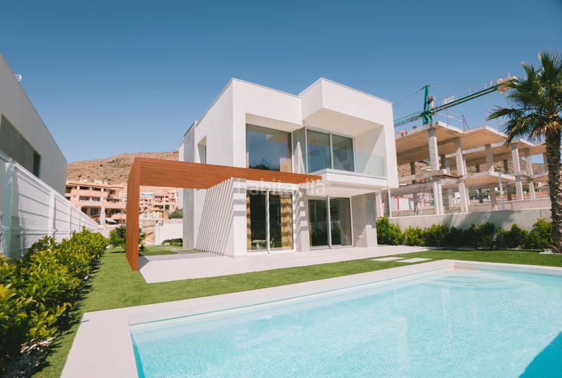 Foto 6a654ef0-2c80-4a95-81c0-27a6bc015f86. Chalet con piscina in Finestrat pueblo Finestrat