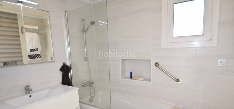 Foto d39d3f53-d48b-4b01-8a07-451f5319f8ff. Chalet en Rojales