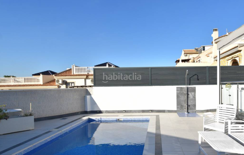 Foto e2a06463-d181-474f-8154-2bbc2997c479. Chalet en Rojales