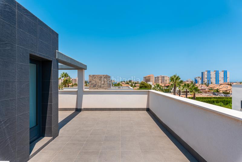 Foto 4dc4e1a7-9d0b-462e-8358-8f4351e33566. Chalet con parcheggio in Playa Honda-Playa Paraíso Cartagena