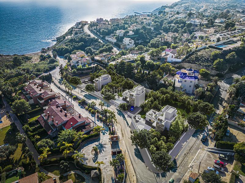 Foto de8c71d4-c182-4d92-a6ae-92c867e6eb9a. Chalet avec parking piscine dans Pueblo Acantilado-Lanuza Campello (el)