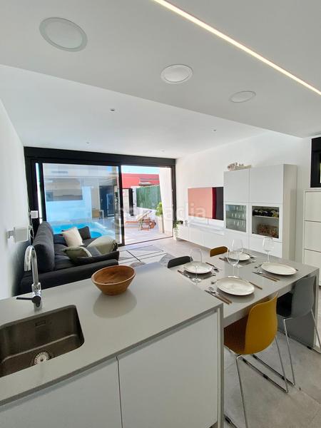 Foto 202fe9bd-e075-418c-bb48-4ede0c0e0468. Casa a schiera con piscina in Santiago de La Ribera San Javier