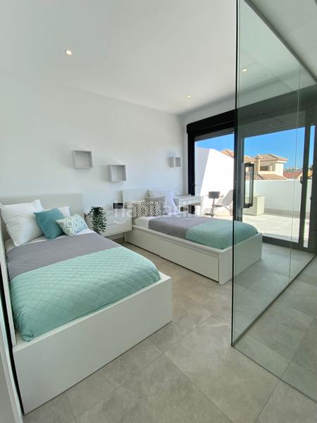 Foto b8b6aca6-1067-4516-a65b-9e8e39c5a6ea. Casa adossada amb piscina a Santiago de La Ribera San Javier