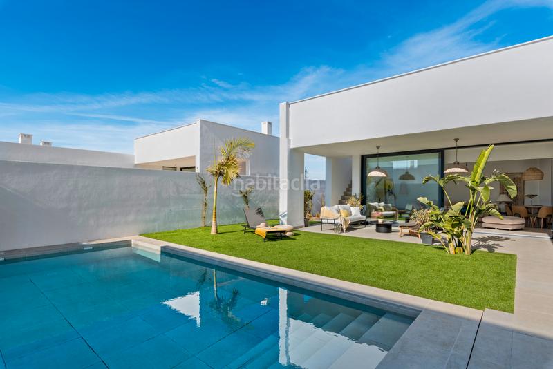 Foto 2809ff3b-6754-45da-bbba-45a3b41cb6f6. Chalet avec piscine dans Islas Menores-Mar de Cristal Cartagena