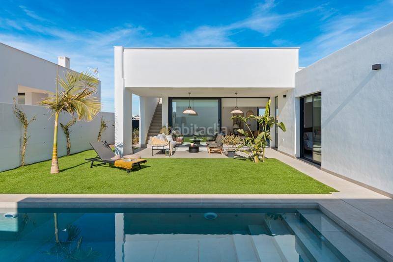 Foto 462f4cd4-a237-4b8b-9e41-fdb955ed1d45. Chalet avec piscine dans Islas Menores-Mar de Cristal Cartagena