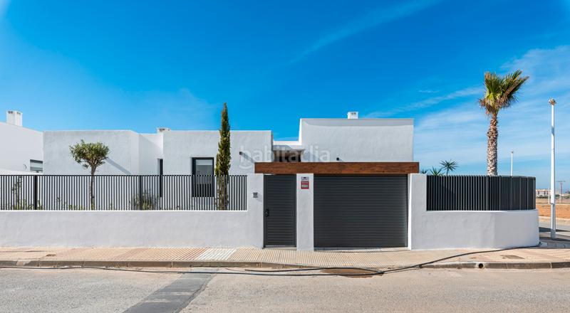 Foto 503b740f-27f8-4cc5-88d0-c19937b3e375. Xalet amb piscina a Islas Menores-Mar de Cristal Cartagena