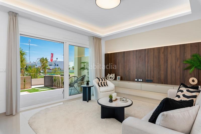 Foto 7c2f764d-a59c-4615-b328-338d5ef61f2d. Planta baixa amb piscina a Orihuela ciudad Orihuela