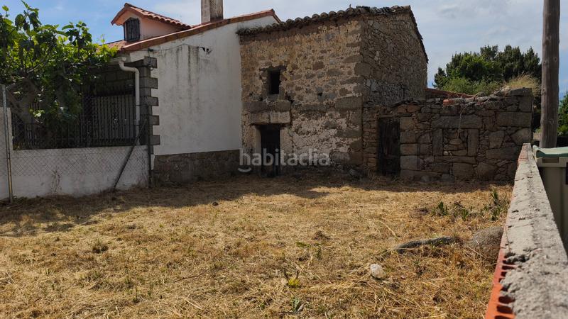 Foto 152b504e-3c35-4802-a08e-a89d8f254e8c. Casa bifamiliare in calle cañada 21 in Fresnedilla