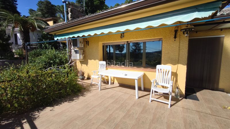 Foto 11fe5f57-c0f2-4100-8515-71b26f511cc0. Chalet con camino riscaldamento parcheggio piscina in Santa María del Tiétar