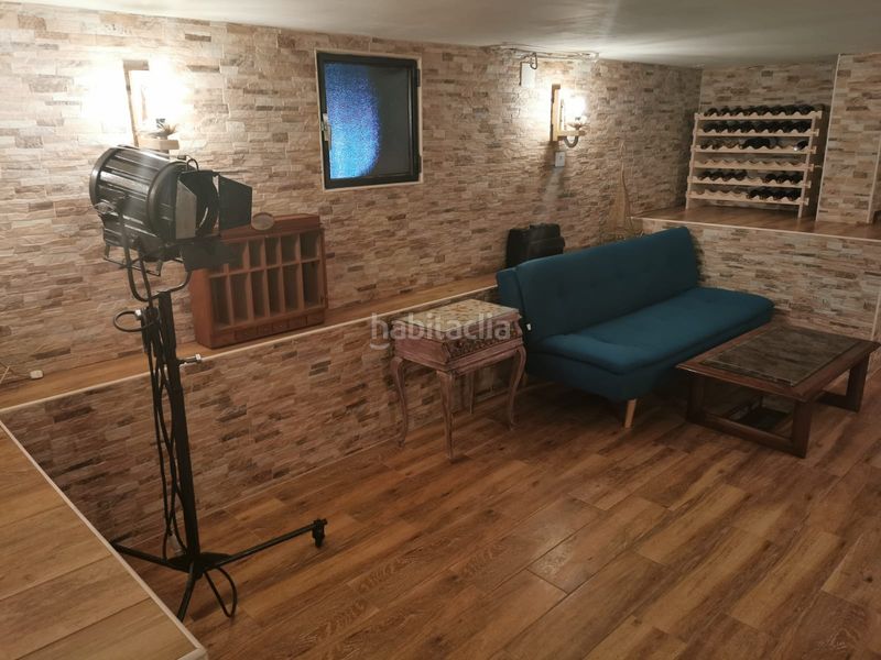 Foto 21d09b01-e21e-4965-88c4-6bd22d2bb10f. Chalet con camino riscaldamento parcheggio piscina in Santa María del Tiétar
