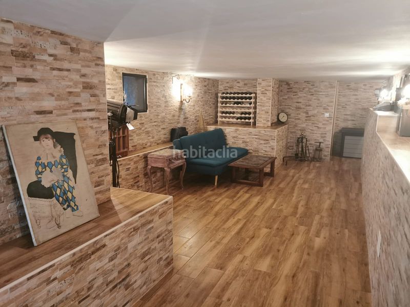Foto f2d95658-74ad-479c-b89d-07d2481a9c25. Chalet con camino riscaldamento parcheggio piscina in Santa María del Tiétar