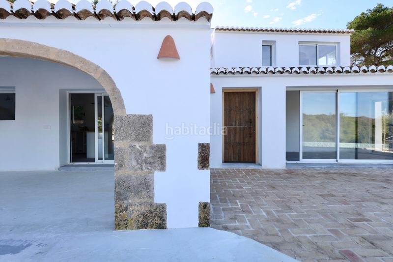 Foto fde8264b-8eb5-489e-8d56-7cebfcfe2fc5. Casa villa en venta en javea cerca de la playa en Xàbia