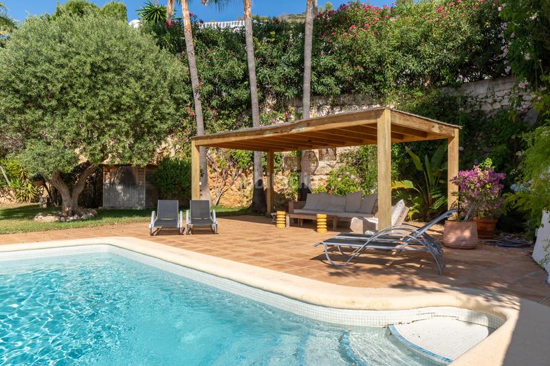 Foto 00ce20a3-0acc-4742-8bc2-fdfa69393839. House with heating pool in Puerto Xàbia