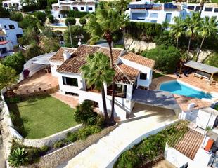 Casa en Puerto. Villa en venta en jávea con vistas al mar en urbanización puchol