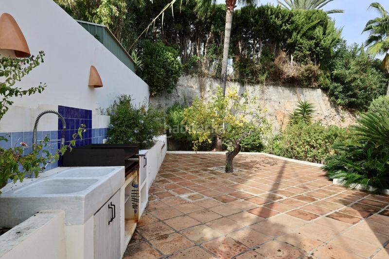 Foto 7148e79c-224f-47bd-9d8a-6579d7f3de84. Casa villa en venta en jávea con vistas al mar en urbanización puchol en Xàbia