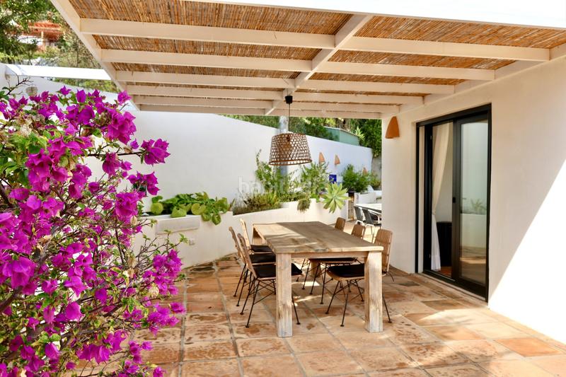 Foto 94c46e4a-18e4-4f08-8d61-a0b9996bcba1. Casa villa en venta en jávea con vistas al mar en urbanización puchol en Xàbia