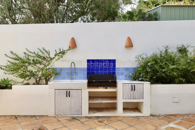Foto f767277a-9e9f-44c8-93e7-31174c081572. Casa villa en venta en jávea con vistas al mar en urbanización puchol en Xàbia