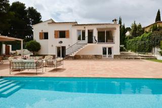 Casa a Centro Ciudad. Villa en venta en jávea
