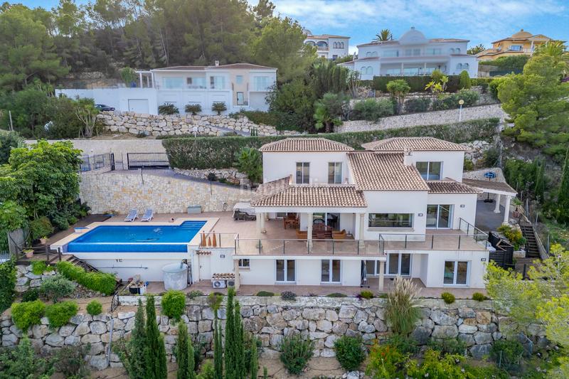 Foto 0fcc3ef7-f1eb-4513-a1ed-041b18a7186e. Casa amb calefacció aparcament a Centro Ciudad Xàbia