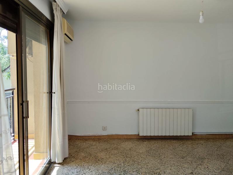 Foto 0a8c60db-2a26-4176-90a9-8ad8ab818618. Appartamento con riscaldamento in Riu Sud Santa Coloma de Gramenet