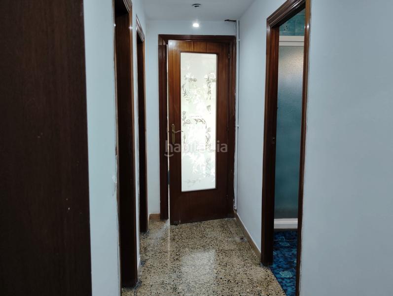 Foto f30227cb-3c0f-45c0-962a-91f24f1d9880. Appartamento con riscaldamento in Riu Sud Santa Coloma de Gramenet