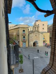 Pis a Plaça del Pedró