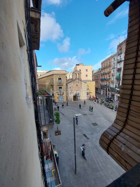 Foto 6feeafe3-482c-4e16-a4fd-3244984e71f2. Pis a Raval Barcelona