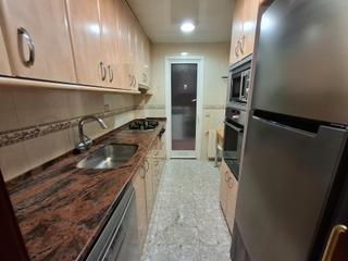 Etagenwohnung  Carrer de sant jeroni. Ideal para familias