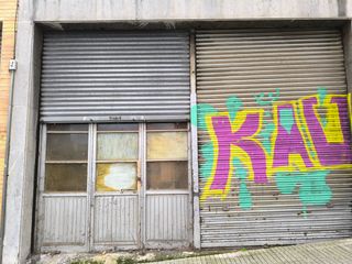Local Comercial a Francisco tierra kalea 1. Lonja en burceña ( barakaldo )