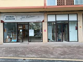 Location Local commercial à Miguel de ambulodi kalea 18. Locales comerciales en alquiler – miguel de ambulodi 8 (trasera)