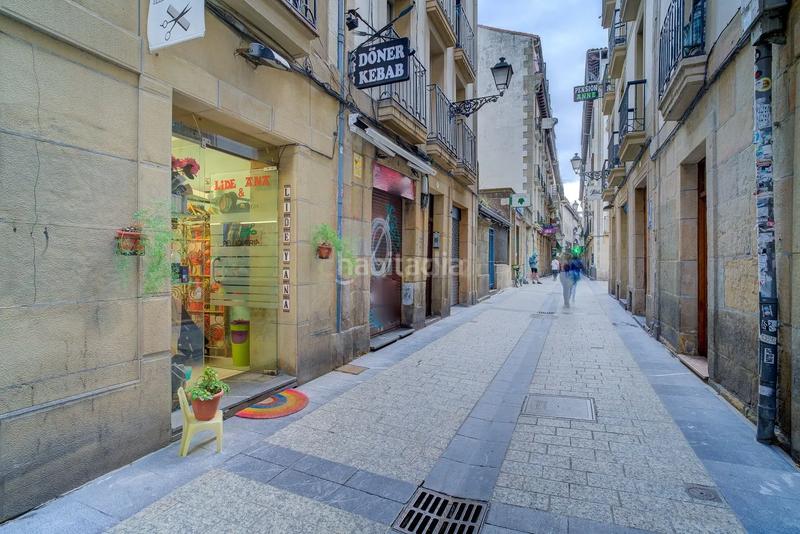 Foto 0add1b3c-2c23-4f8f-a2f4-a6cd0da6b39b. Local commercial dans esterlines kalea dans Parte Vieja Donostia - San Sebastián
