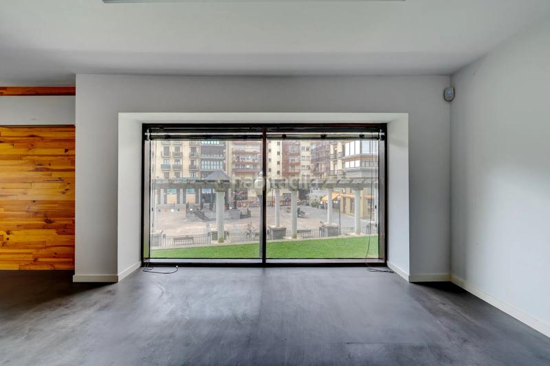 Foto 674d409b-a2b3-4561-a087-3e1d93e5a6e8. Geschäftsraum in errenteria kalea in Pinar - Anaka - Belaskoenea Irun