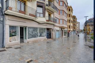 Local commercial à Fueros kalea, 9, 20302 irun, gipuzkoa, spain 9. Local comercial en venta en plaza san juan