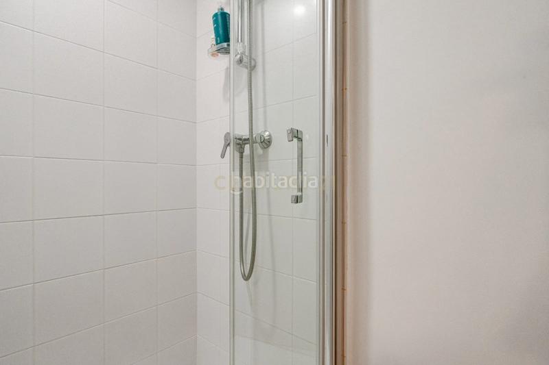 Foto 44395444-8a07-4d60-b4d4-d4bcaadac09e. Local comercial a juan arana galerias 10 a Centro - Mendibil - Santiago Irun