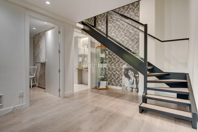 Foto 4edf8f6c-1869-41cd-9668-11d46ddd8f9e. Local comercial a juan arana galerias 10 a Centro - Mendibil - Santiago Irun