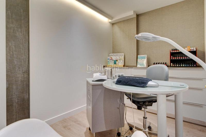 Foto 66707bb9-4528-4191-a4dc-44c22f782bd2. Local comercial a juan arana galerias 10 a Centro - Mendibil - Santiago Irun