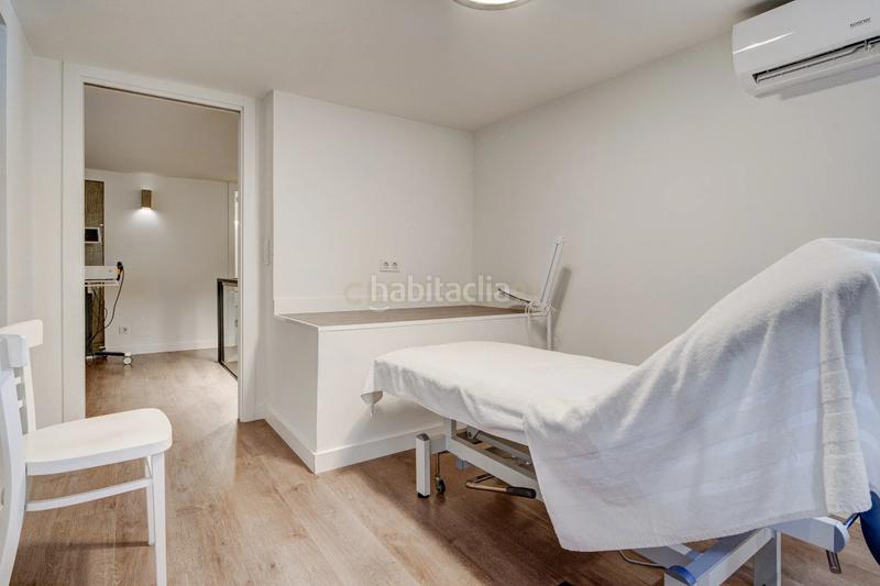 Foto 7e0498c2-0bd3-4741-96d0-ff126feca843. Local comercial a juan arana galerias 10 a Centro - Mendibil - Santiago Irun