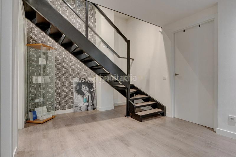 Foto a4ace896-2c14-4fb0-9a01-49147ccc78e8. Local comercial a juan arana galerias 10 a Centro - Mendibil - Santiago Irun