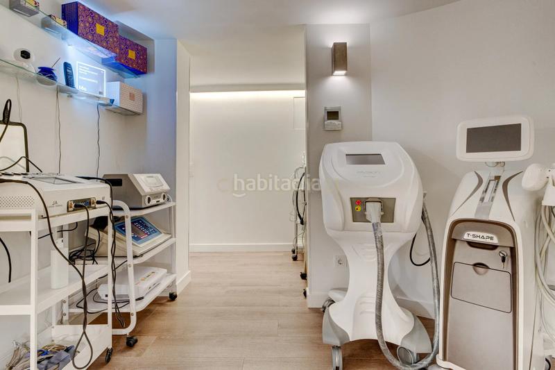 Foto d28bf21d-72aa-4a5f-9226-466af7b404b4. Local comercial a juan arana galerias 10 a Centro - Mendibil - Santiago Irun