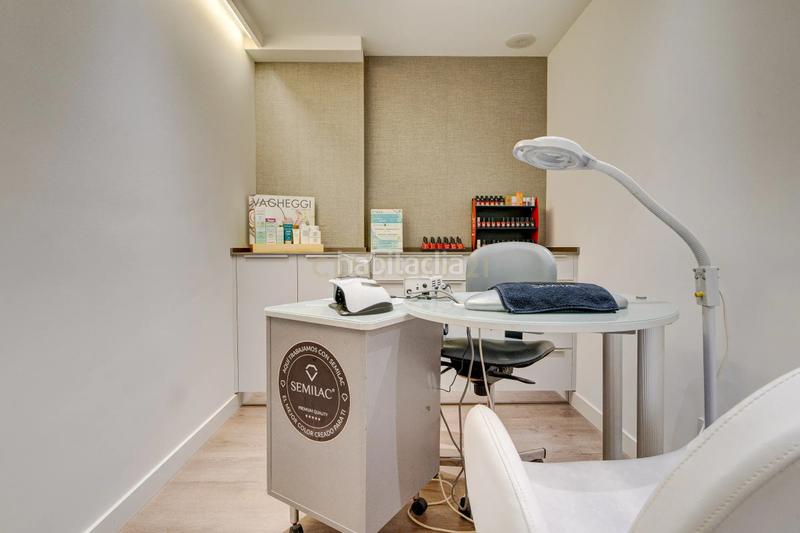 Foto d5648df8-9efc-4c60-a2a5-c5293029bb05. Local comercial a juan arana galerias 10 a Centro - Mendibil - Santiago Irun