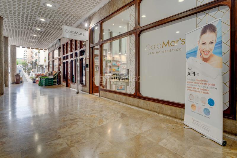 Foto d875337d-ffb6-4633-b861-75f8adba54ff. Local comercial a juan arana galerias 10 a Centro - Mendibil - Santiago Irun