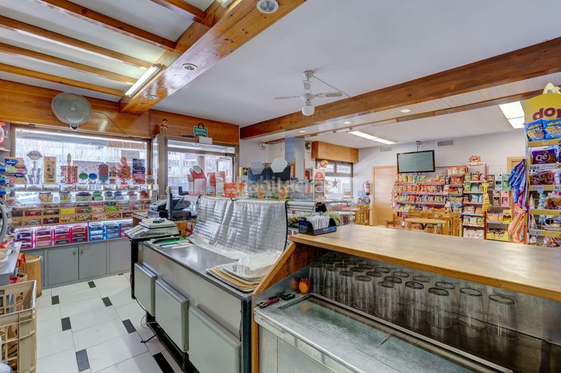 Foto e10f7306-c8c7-41a0-baff-1fa751b3c842. Locale commerciale in marinel kalea in Pinar - Anaka - Belaskoenea Irun