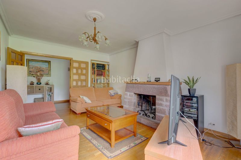 Foto 1f4959a9-4d4d-4728-9f06-653c32ac83f0. Pis a Oiz