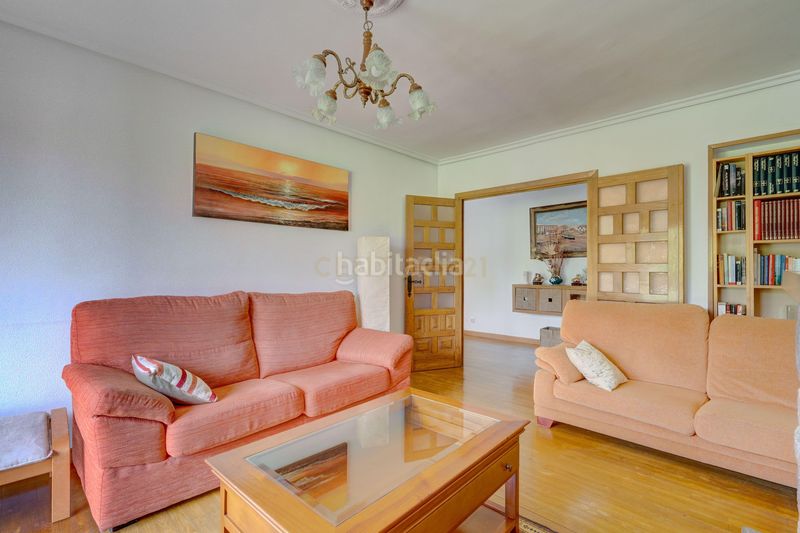 Foto 6d6d5763-595c-49a9-be1b-605ee2176b7e. Pis a Oiz