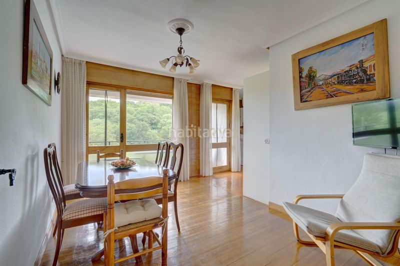 Foto b2c491f6-684b-4b78-8e7d-bbdc91dda209. Pis a Oiz