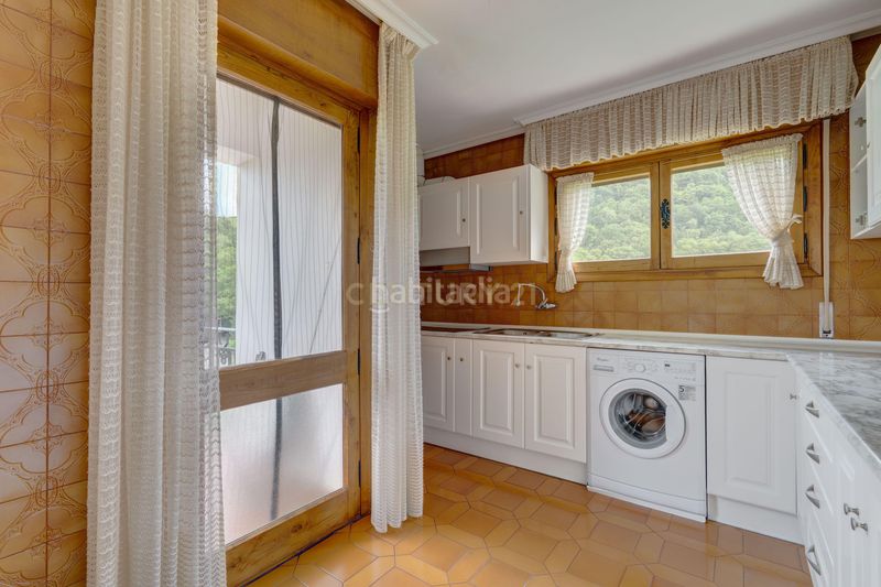 Foto c82f7c3d-e358-41a7-9897-718bd417950c. Pis a Oiz