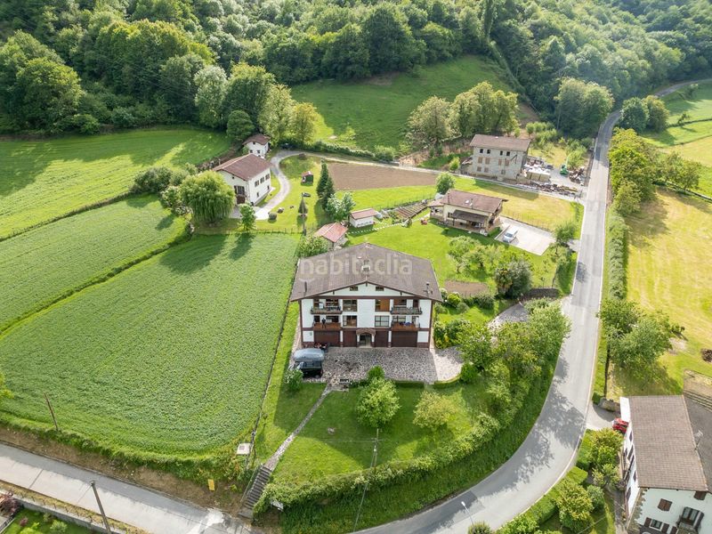 Foto f3b38c4b-99d0-4cd4-a92c-d673cc375846. Pis a Oiz